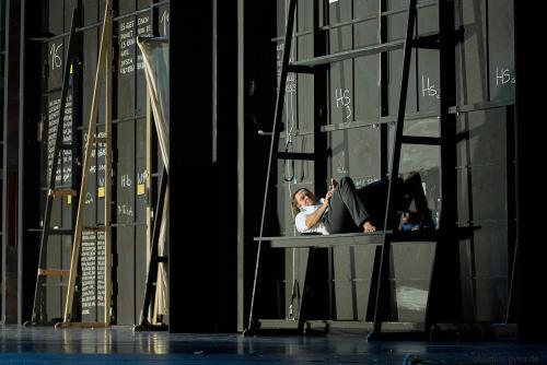 Dantons Tod von Büchner im Schauspielhaus Hamburg am 12.10.2009. <br><sub>(12.10.2009, Nikon D200, 70 mm, f/2.8, 1/20, ISO 800)</sub>