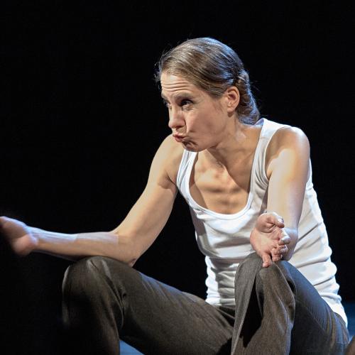 Dantons Tod von Büchner im Schauspielhaus Hamburg am 12.10.2009. <br><sub>(12.10.2009, Nikon D200, 112 mm, f/2.8, 1/40, ISO 1600)</sub>
