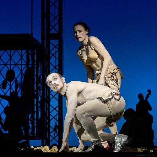 Dreigroschenoper von Brecht im Schauspielhaus Hamburg am 22.04.2010. <br><sub>(12.10.2009, Nikon D200, 55 mm, f/5.6, 1/125, ISO 800)</sub>