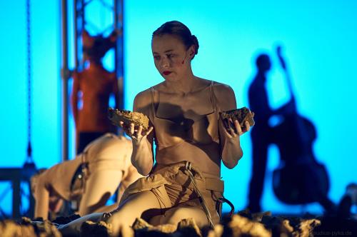 Dreigroschenoper von Brecht im Schauspielhaus Hamburg am 22.04.2010. <br><sub>(22.04.2010, Nikon D700, 200 mm, f/3.2, 1/200, ISO 3.200)</sub>