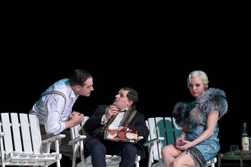 Der große Gatsby von Scott Fitzgerald im Schauspielhaus Hamburg am 10.01.2012. <br><sub>(10.01.2012, Nikon D700, 155 mm, f/4, 1/1.000, ISO 1.250)</sub>