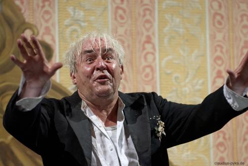 Das Kätzchen von Heilbronn im Schauspielhaus Hamburg am 26.05.2009. <br><sub>(26.05.2009, Nikon D200, 135 mm, f/2.8, 1/60, ISO 640)</sub>