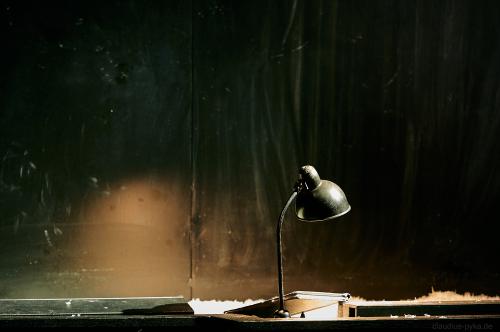 Mein Kampf von George Tabori im Ernst Deutsch Theater Hamburg. <br><sub>(30.05.2012, Nikon D4, 165 mm, f/4, 1/8, ISO 3.200)</sub>