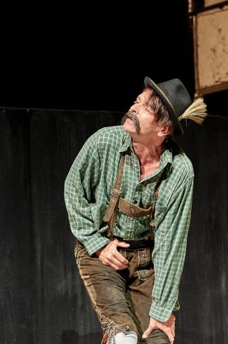 Mein Kampf von George Tabori im Ernst Deutsch Theater Hamburg. <br><sub>(30.05.2012, Nikon D4, 150 mm, f/4, 1/400, ISO 3.200)</sub>