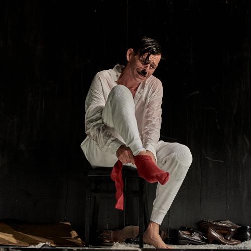 Mein Kampf von George Tabori im Ernst Deutsch Theater Hamburg. <br><sub>(30.05.2012, Nikon D4, 120 mm, f/3.5, 1/1.600, ISO 3.200)</sub>